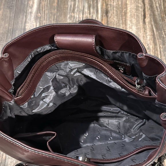 Simply Vera Vera Wang Handbag - Picture 4 of 6